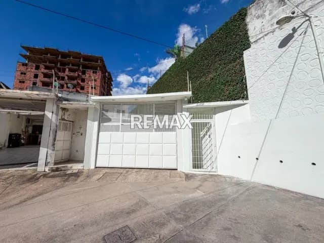 venta de casa, amoblada para que disfrutes de cada espacio con la comodidad de encontrarlo todo dispuesto desde el primer día