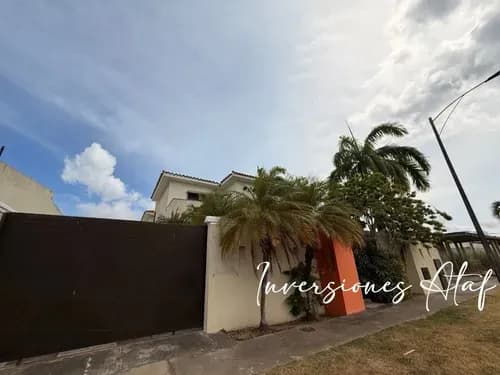 Inv Ataf Ca Vende Casa/quinta En Puerto Encantado-higuerote