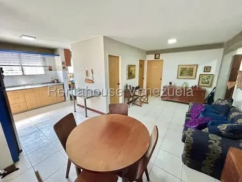 Apartamento En Venta En Entrada De Cabudare: 2 Hab, A 5 Min Del Este Y Vigilancia 24h @eloisabermudez.rah