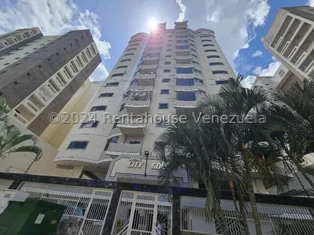 Apartamento (1 Nivel) en Venta en Base Aragua, Aragua