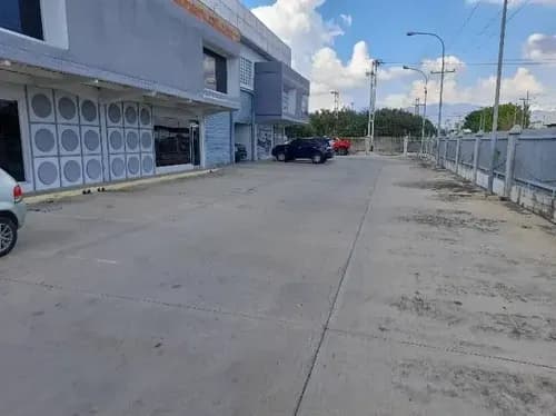 Johana Lazaro Vende Galpón Ubicado En La Zona Industrial Castillito, Que Consta De 343mts2 Altura 9mtr **solo Clientes**