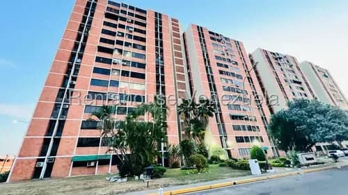 Hermoso Apartamento En Venta En Bosque Alto En Maracay 26-13312 Irrr