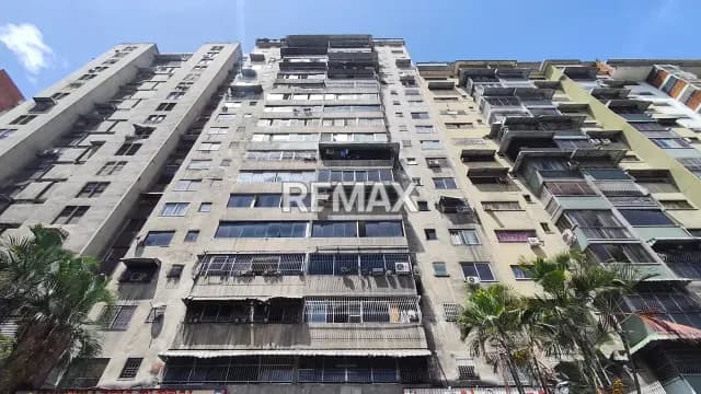 APARTAMENTO EN VENTA LOS RUICES