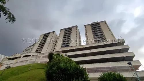 Apartamento En La Urbanización Manzanares. Descubrelo. 94 Mts2. Remodelado. Cmd 26-3118