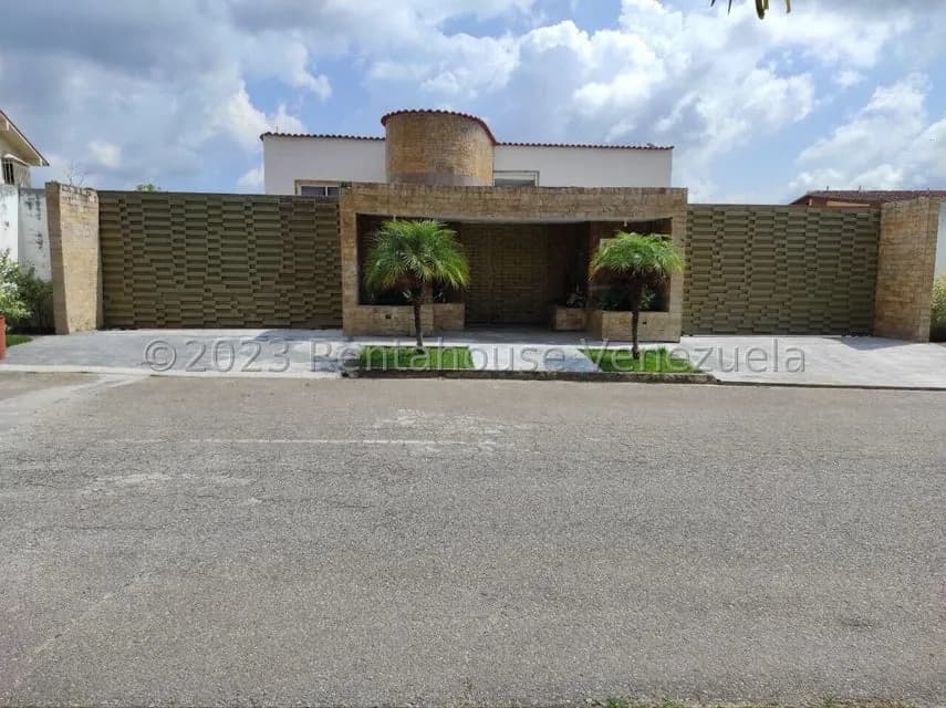 Casa (Multipes Niveles) en Venta en Los Guayabitos, Distrito Metropolitano