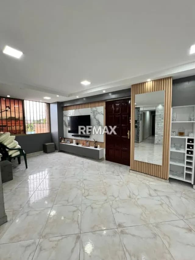 En alquiler hermoso apartamento remodelado al oeste de Barquisimeto con excelente ubicación cercano a comercios, farmacias, abastos, de fácil acceso!! Residencias Bernardete