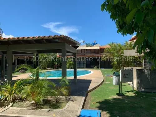 Townhouse En Venta En Higuerote Negociable Cda 26-2354 Yf