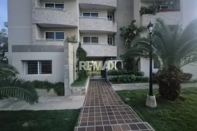 APARTAMENTO TIPO ESTUDIO EN ALQUILER EN LAGO COUNTRY 3, ZONA NORTE