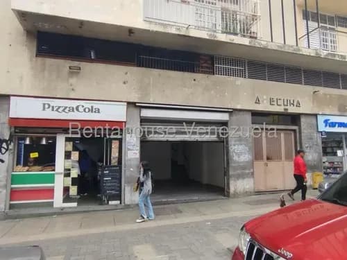 Excelente Local Comercial En Alquiler En Sabana Grande 26-18507