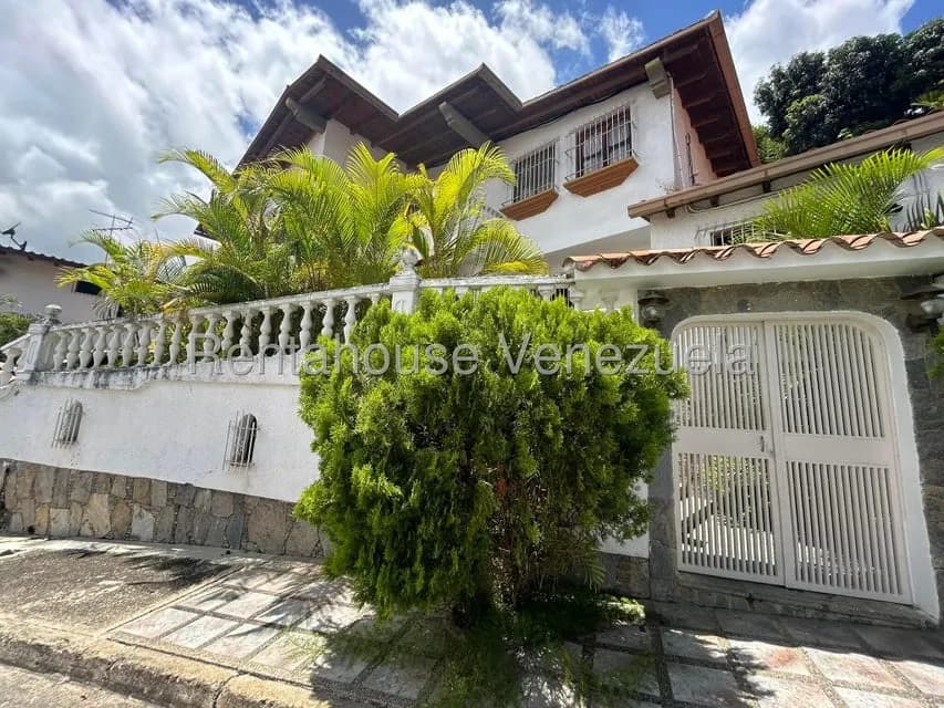 Casa (Multipes Niveles) en Venta en Los Naranjos del Cafetal, Distrito Metropolitano