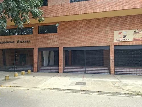 Se Alquila Local Comercial El Paraíso
