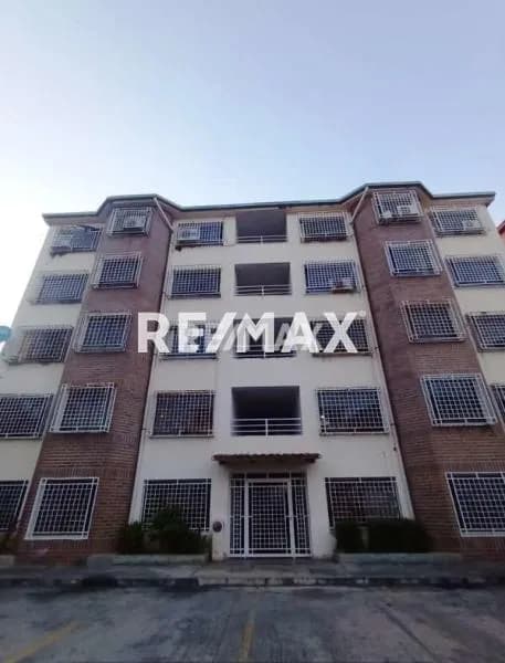 Espectacular Apartamento en el Conj.Res. Santa Rosa, Charallave