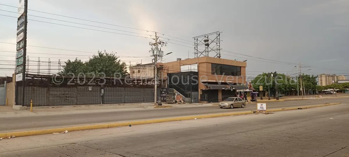 Terreno (Comercial) en Venta en La Limpia, Zulia