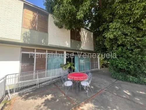Casa En Venta El Marques 26-5868 Ac