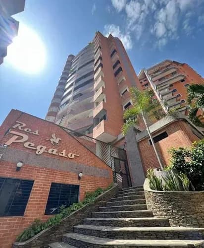 Ha Apartamento En Alquiler En El Parral Valencia Res. Pegaso 03332315