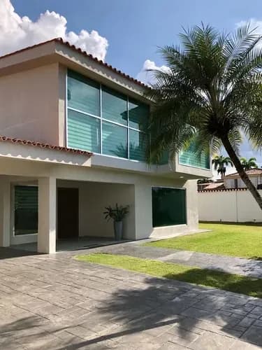 Se Vende Espectacular Casa En Guataparo Country Club (sr)