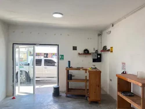 Veracasa Inmobiliaria Alquila Local En Calle Los Tamarindo San Diego Yrp-2