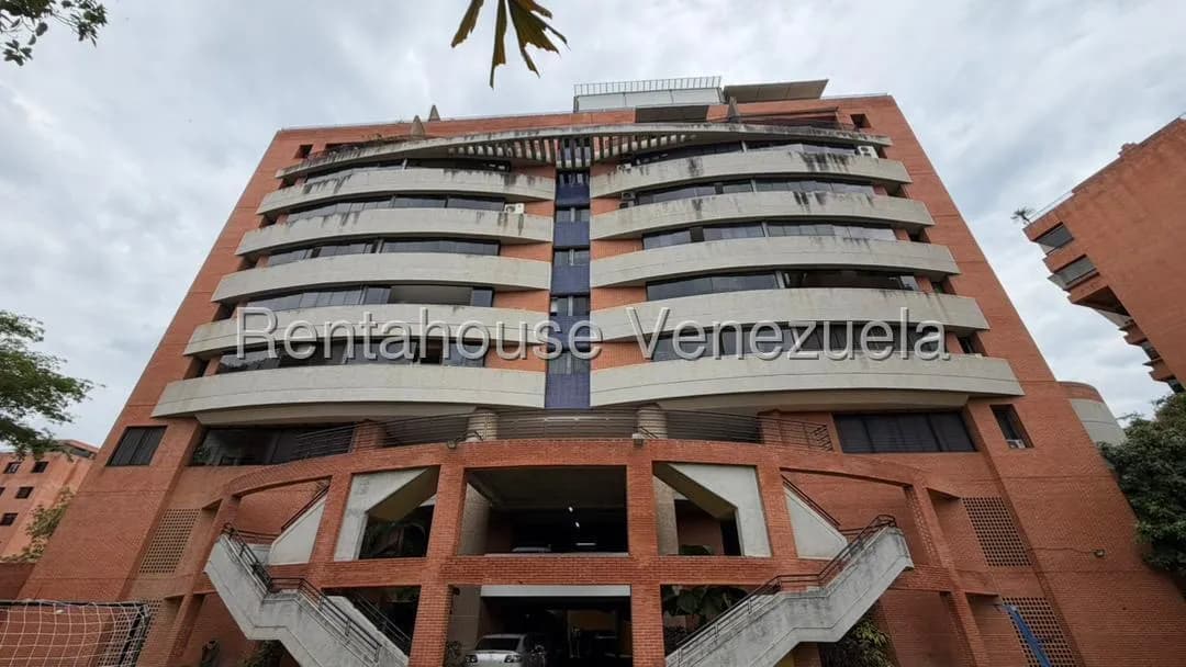 Apartamento (Multiples Niveles) en Alquiler en Los Samanes, Distrito Metropolitano