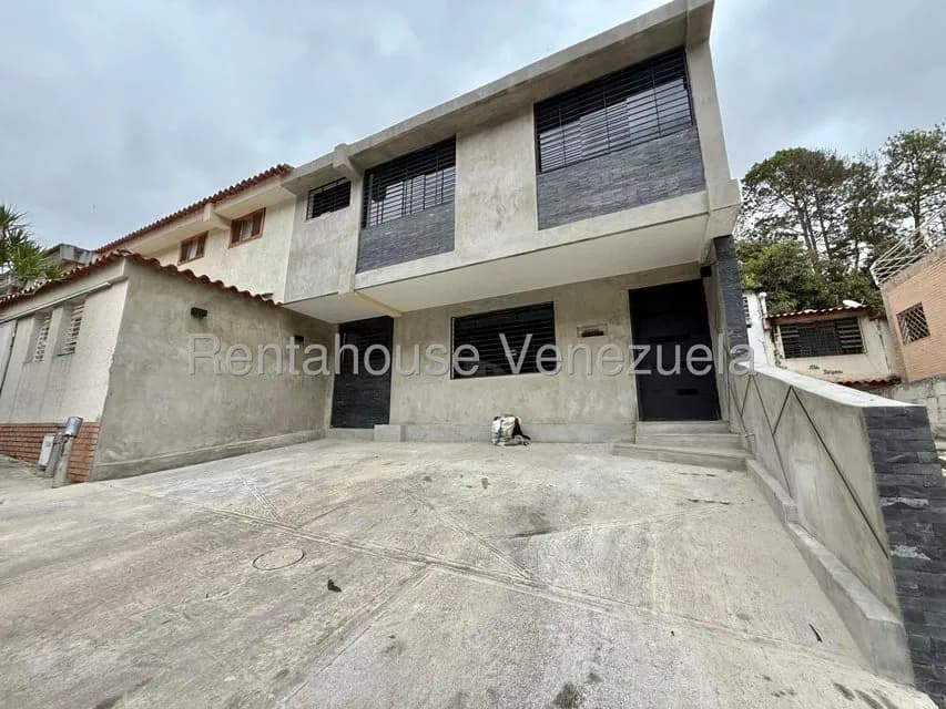 Casa (Duplex) en Venta en La Trinidad, Distrito Metropolitano