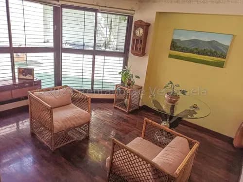 Townhouse En Venta En San Bernardino Cda 24-25886 Yf