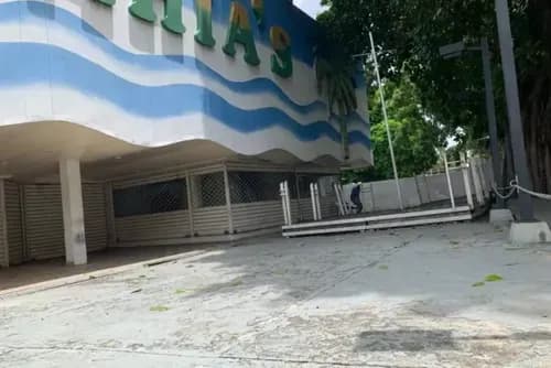 Terreno Con Local Comercial Ubicado En Chacao, En La Mejor Ubicación De La Urb. Altamira, Caracas. Plt-306