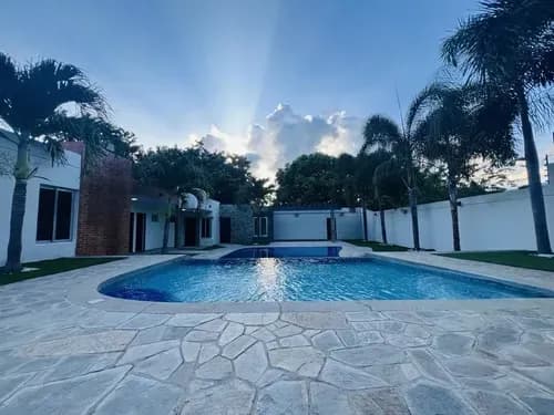 Moderna Casa Con Piscina En San Diego Las Morochas L. C