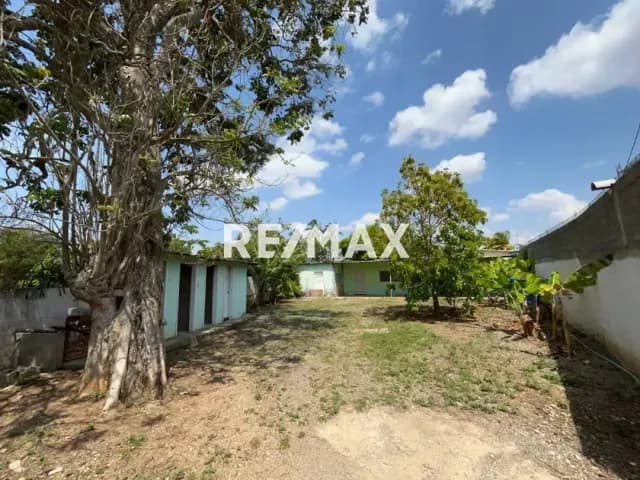 Terreno con Bienhechurías en Venta Brisas de Macuto El Manzano - Barquisimeto