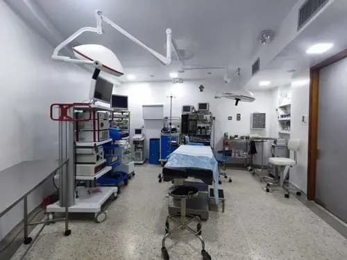 Oficina Ideal Para Consultorio Medico En Centro Comercial En La Trigaleña Im 2127