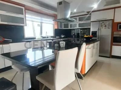 Quinta en Urbanización Villas Laguna Club, – ¡Lista para habitar