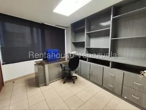 Karen García Trae Cómoda Oficina En Alquiler Al Este De Barquisimeto, Donde Puedes Desarrollar Tu Proyecto De Inversión.