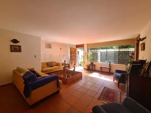 Espaciosa Casa En Venta En El Cafetal/ Hr 26-11036