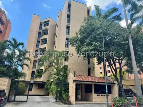 Cv Apartamento En Alquiler En Campo Alegre Yf 26-10155