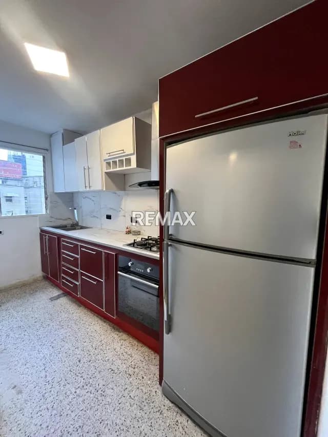 SE VENDE APARTAMENTO EN CHACAO