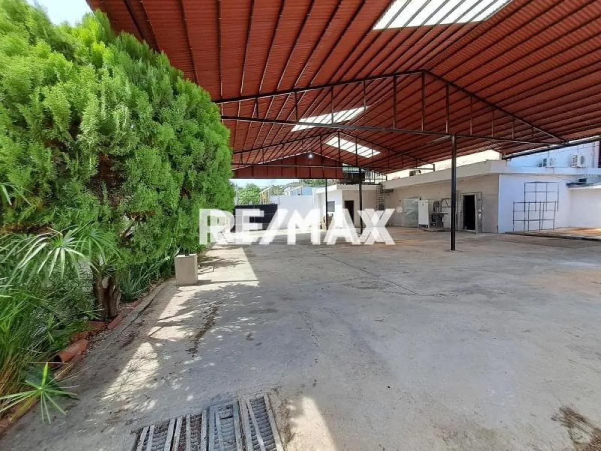 EN LOS ROBLES, GALPON CON CAVAS CUARTO Y APARTAMENTO, MANEIRO, ISLA DE MARGARITA, NUEVA ESPARTA