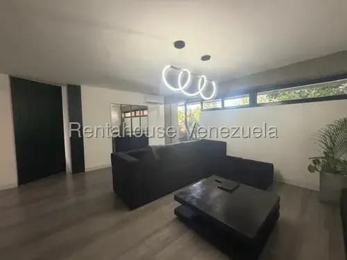 Daniela Linarez Vende Espectacular Y Hermoso Apartamento De 211 Mts Con Hall De Entrada, Cocina Moderna Con Comedor Integrado, 4 Habitaciones, Vestier, 3 Baños, Piscina, Nueva Segovia Barquisimeto