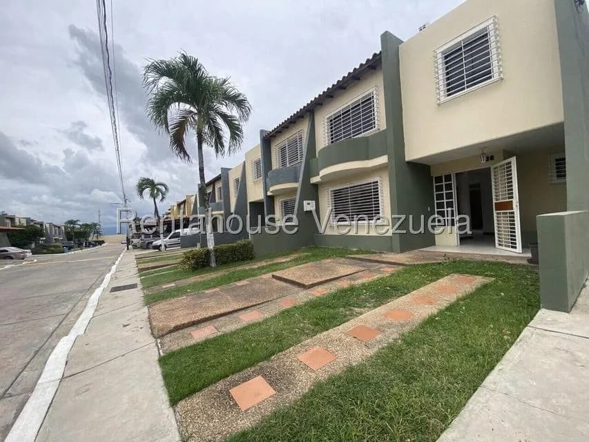 Casa (Duplex) en Venta en Royal Park, Lara