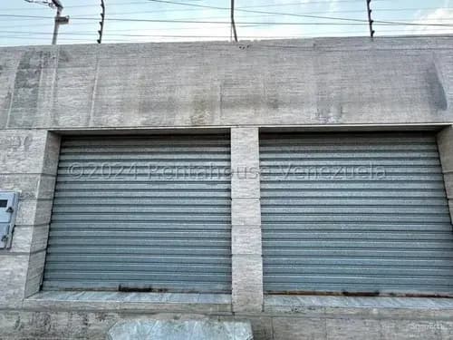Gisselle Lobo Alquila Excelente Local Comercial, Ideal Para Ser Adaptado A Tu Negocio Soñado, Posee 275m2, Oficinas, Depósitos, Estratégica Ubicación En El Este De La Ciudad Barquisimeto 2 5 7 3 0 8