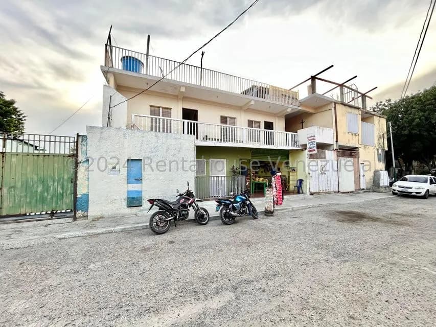 Comercial (Edificio) en Venta en Zona Oeste, Lara