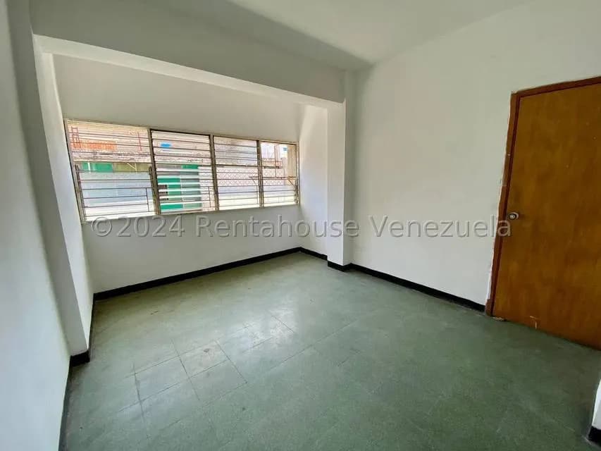 Comercial (Oficina) en Alquiler en Centro, Lara