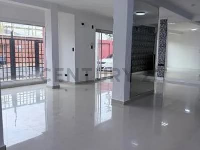 Century 21 en Alquiler Local en Lecheria a pie de la calle Nueva Esparta