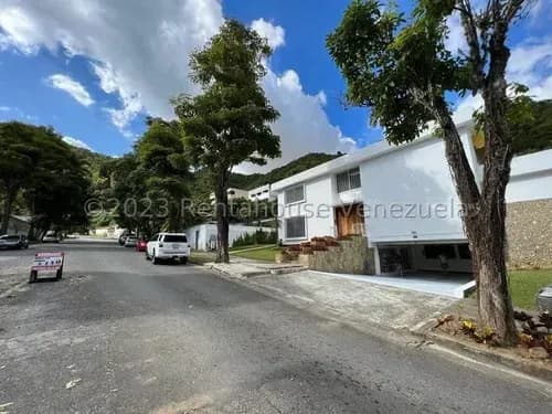 Casa En Venta Prados Del Este 23-19071 Mc