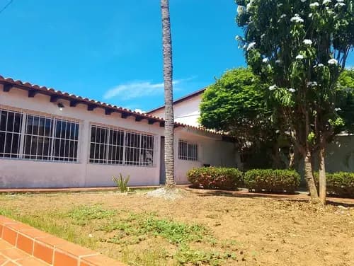 Casa Impecable En Jorge Coll, Oportunidad Única Cerca De Rattan Plaza Y Aldonza Manrique Ic-00596
