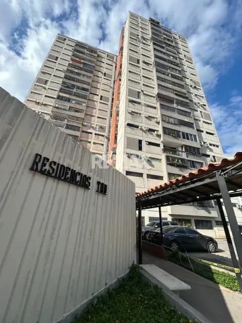 En Alquiler, cómodo Apartamento en Residencias Tau, en la Avenida Lara, Barquisimeto.