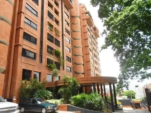 Espectacular Apartamento, En Alquiler. En Los Dos Caminos. Mls 22-20500