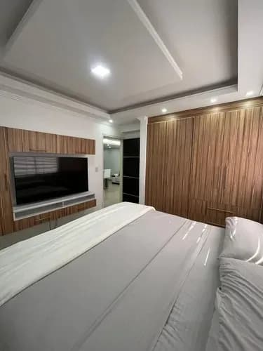 En Venta: Moderno Apartamento Completamente Amoblado Ideal Para Airbnb Con Estacionamiento Techado Residencias Aria, Urbanización La Trigaleña Yd-top