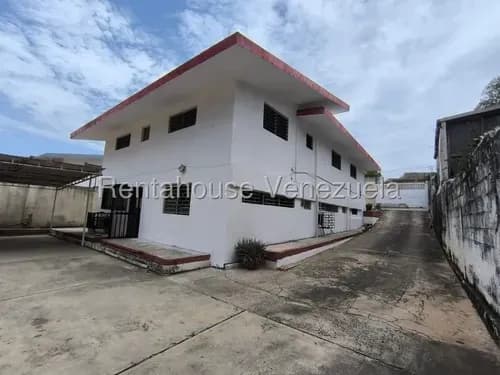 Casa En Venta En Cumbres De Maracaibo Mls #26-20302 R.q