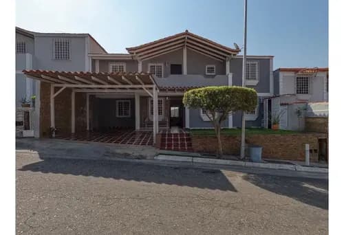Casa En Venta En Royal Garden, Este De Barquisimeto Sps 10025861