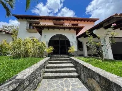 Se Vende Casa-Quinta en Santa Paula