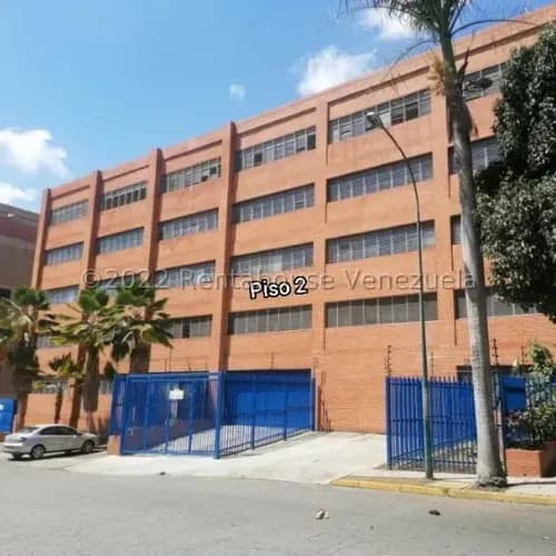 L.p. Galpón Y Deposito En Alquiler Ubicado En La Urbina