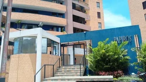 Mariana Castellanos Inzitu Realtors Venta Apartamento Residencias Papiros Mañongo Naguanagua Solo Clientes Carabobo